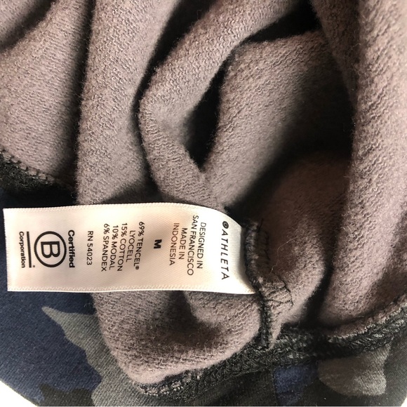 Athleta Balance pullover - Picture 9 of 10